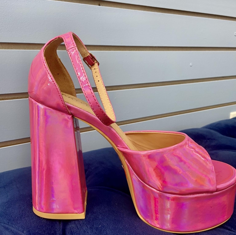 Peep Toe Strappy Block HighHeel Platform Sandals in Hot Pink